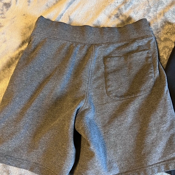 Men’s champion shorts - Picture 6 of 7